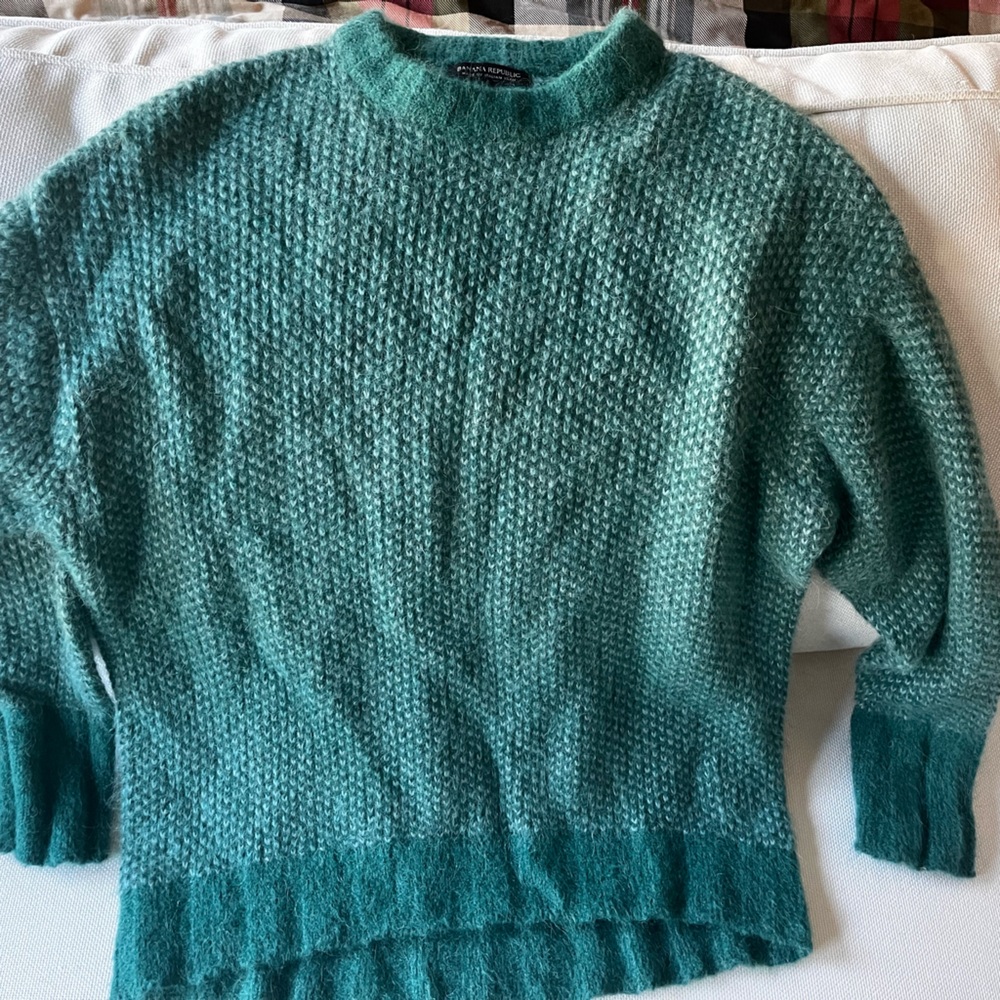 Banana Republic Italian yarn green sweater